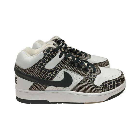 NIKE Delta Force 3/4 Deluxe Sneakers Size 12 main image 9